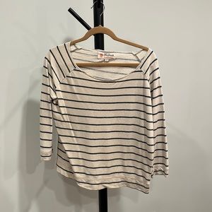 Mollusk California distressed off the shoulder women’s sweater (M)